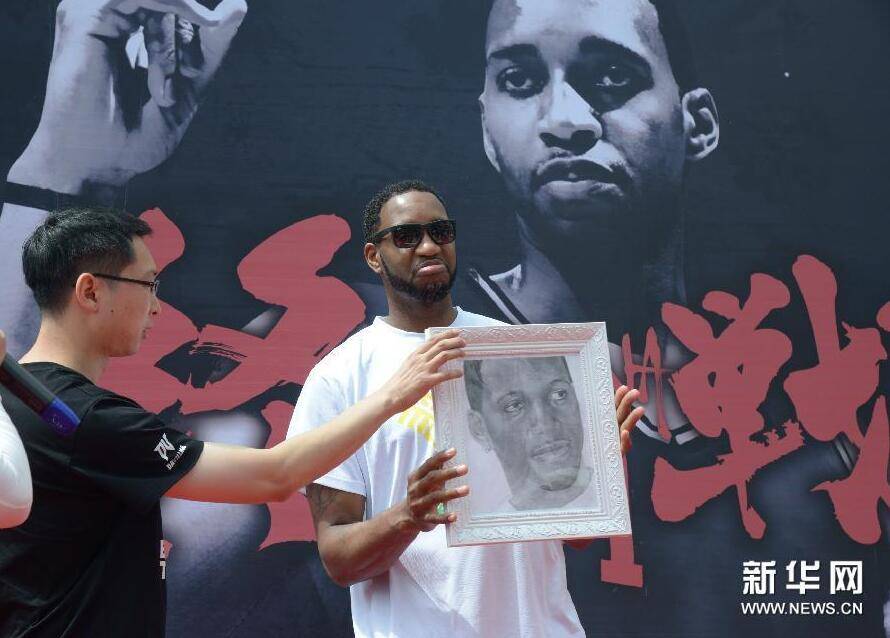 皇冠体育app-麦迪能顶替科比？小莫裡(lǐ)斯：他不是科比 没那种心态