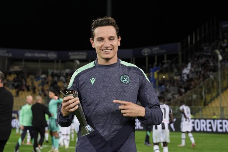 皇冠体育-记者：佛罗伦萨联系了乌迪内斯，以尝试引进弗洛里安-托万