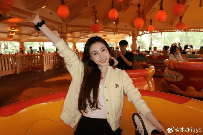 水均益宣布“升级当姥爷”，女儿曾是央视记者、与小7岁CBA男篮队员相恋