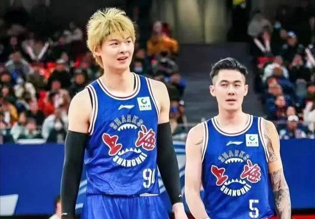 上海锋线大腿亚洲杯场均3.7分，三分12.5%，下赛季或是CBA绝唱？
