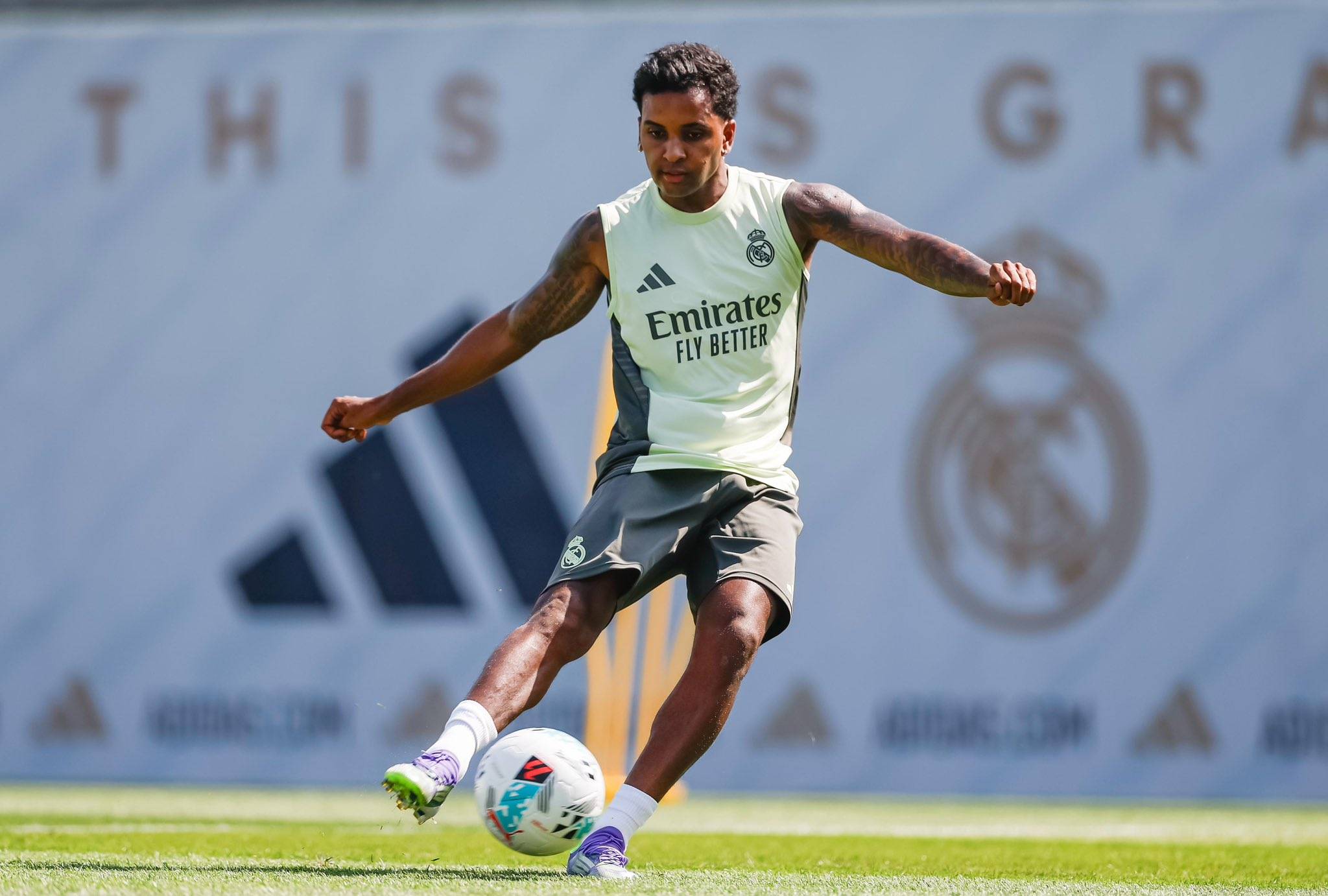 皇马的小心思！卖给别人7000万欧元，曼城想签罗德里戈就得1亿欧