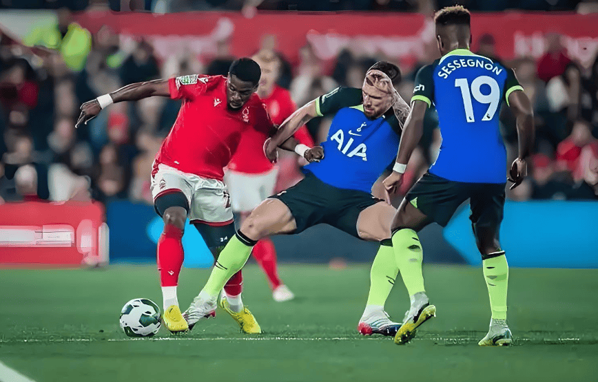 皇冠体育下载-英超揭幕战 诺丁汉森林vs布伦特福德