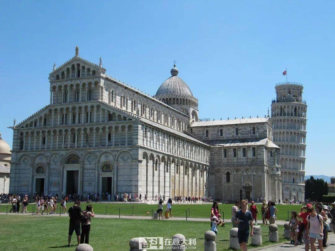 皇冠体育平台-比萨：中韩无证导游非法介绍比萨斜塔 面临巨额罚款