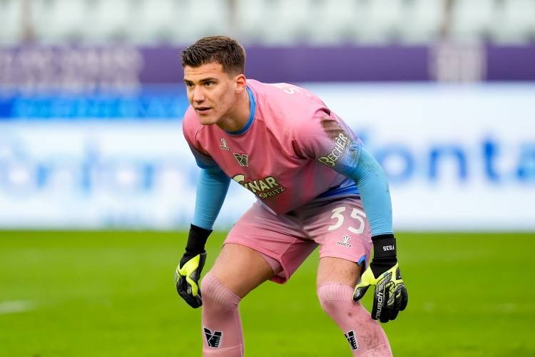 皇冠-迪马济奥：科(kē)莫有意威尼斯门将菲利普-斯坦科(kē)维奇