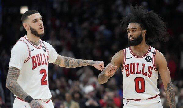 皇冠-芝加哥公牛考虑交易鲍尔和怀特