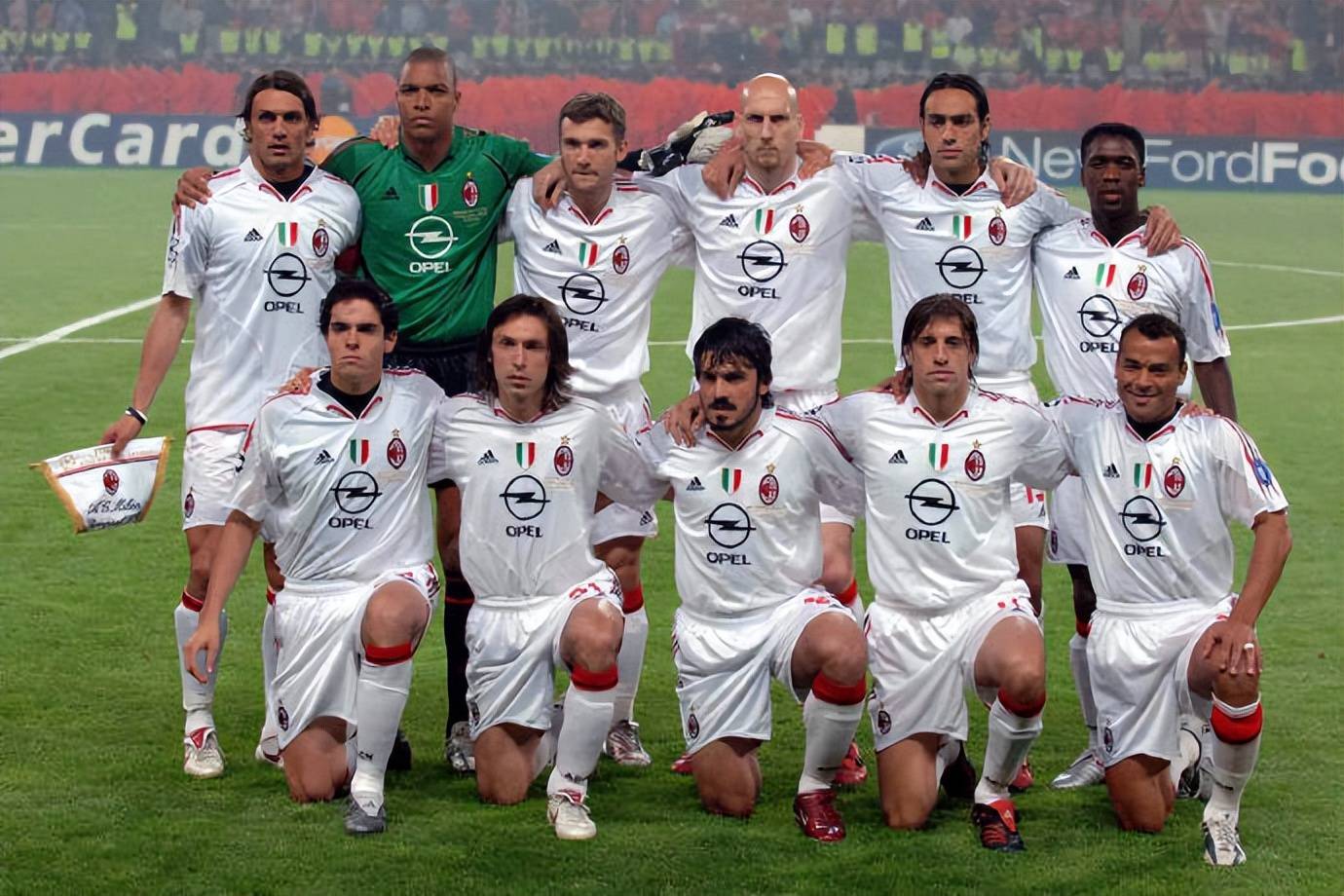 皇冠体育网址-【資(zī)料】AC米兰2004-2005赛季欧冠半决赛胜埃因霍温，决赛負(fù)利物浦【AC米兰資(zī)料】【足球資(zī)料】