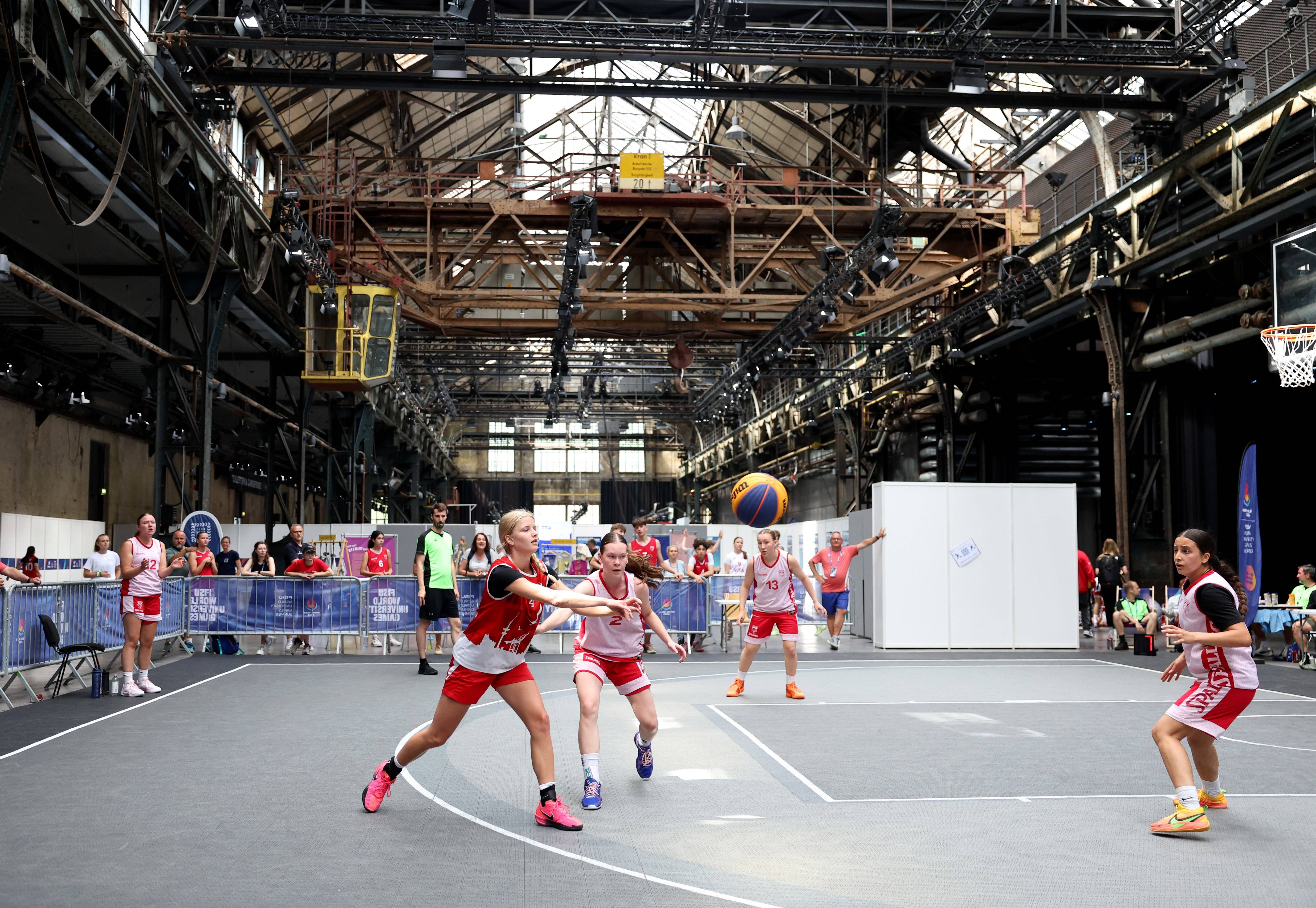 皇冠体育app-探访莱茵-鲁尔大运会三人篮球比赛场馆——“波鸿世纪厅”