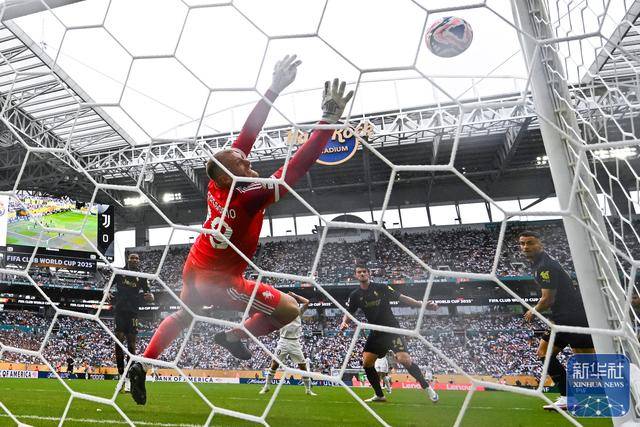 世俱杯丨皇家马德里晋级八强