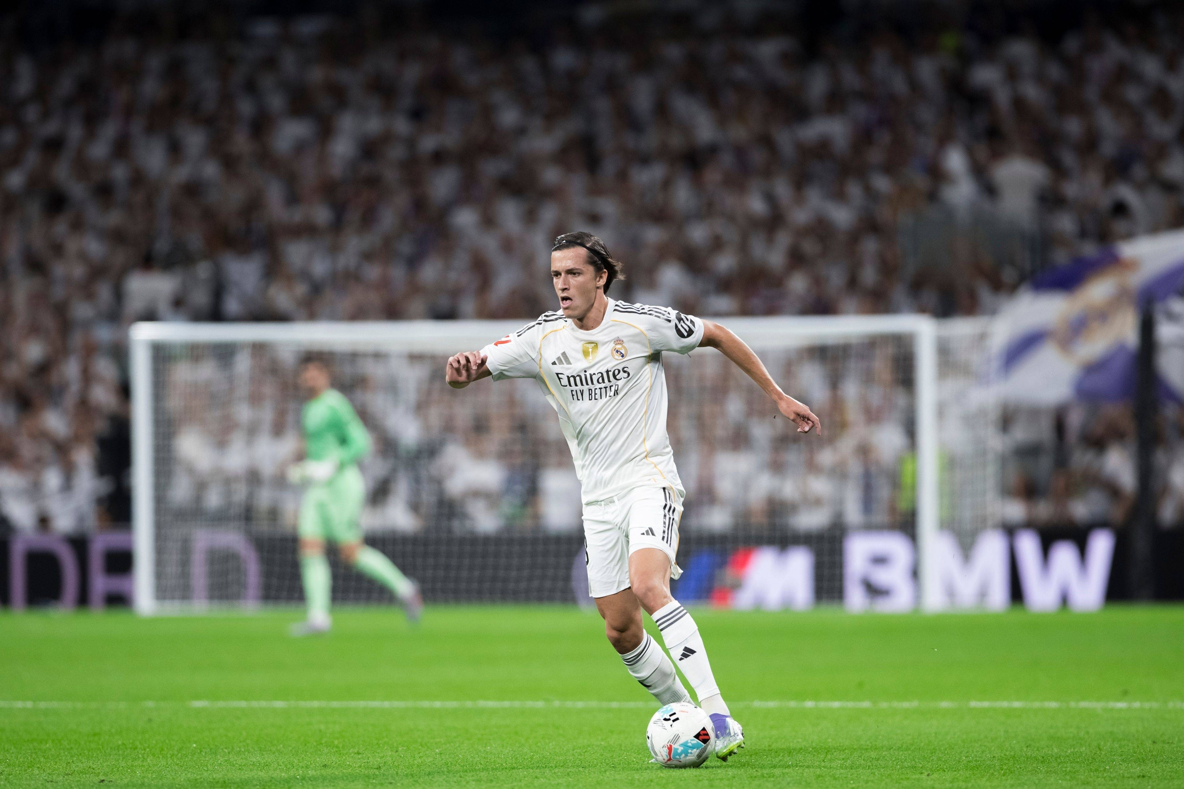 皇冠体育官网-罗马诺：皇马今夏左后卫引援只考虑A费，后者也只想加盟皇马