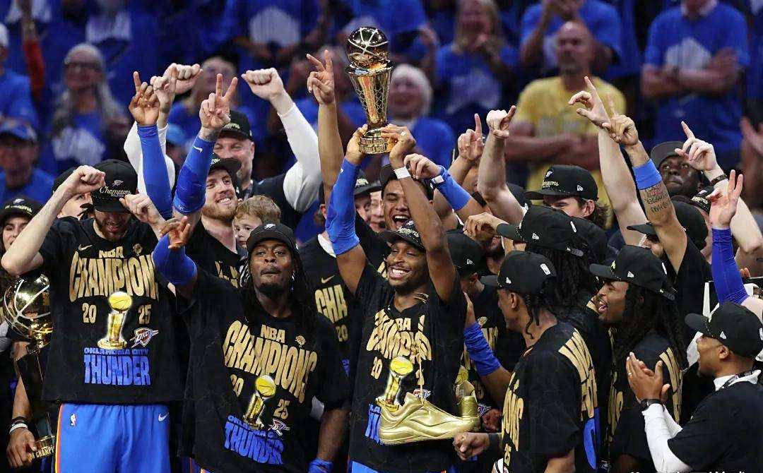 皇冠体育下载-俄克拉荷马雷霆势不可挡，东部缺乏对手实力