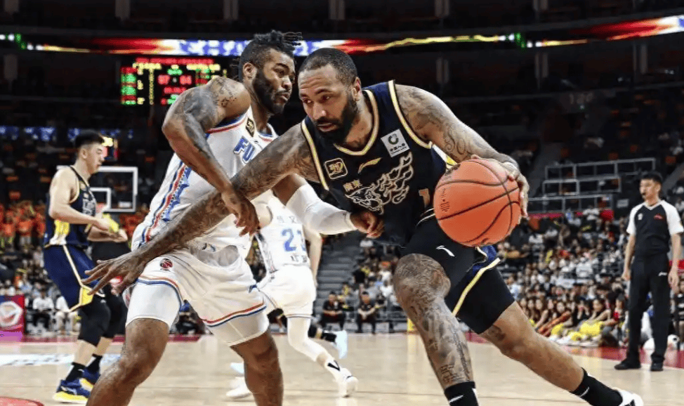 皇冠-篮协又开出重磅罚单！CBA两队合计被罚120万：广东被追罚60万！