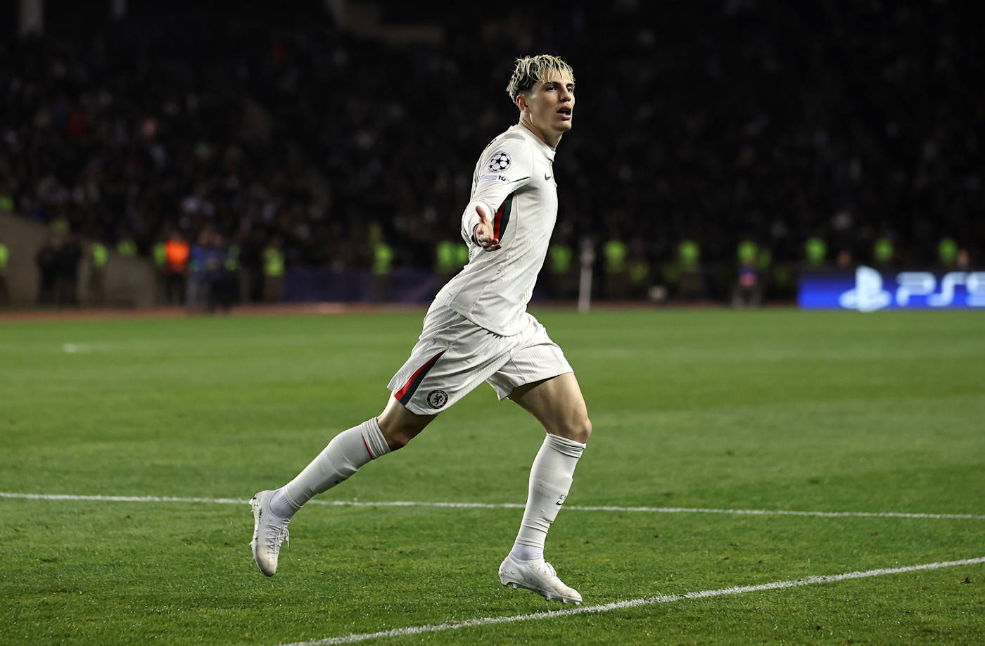 hg皇冠-欧冠-埃斯特旺破门加纳乔建功 切尔西客场2-2卡拉巴赫