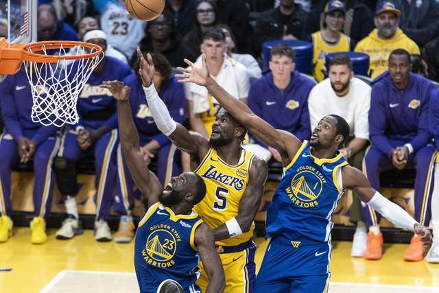 皇冠体育下载-在揭幕战惨败金州勇士后，湖人或考虑拿下篮网32+22怪兽中锋