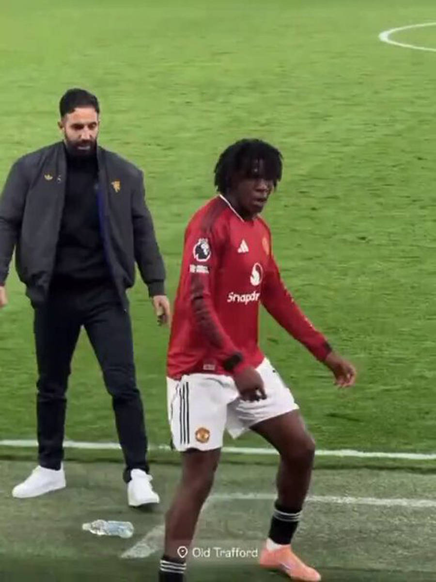 曝阿莫林仍可能下课，嫡系都质疑其用人！曼联冬窗计划将表明拉爵态度